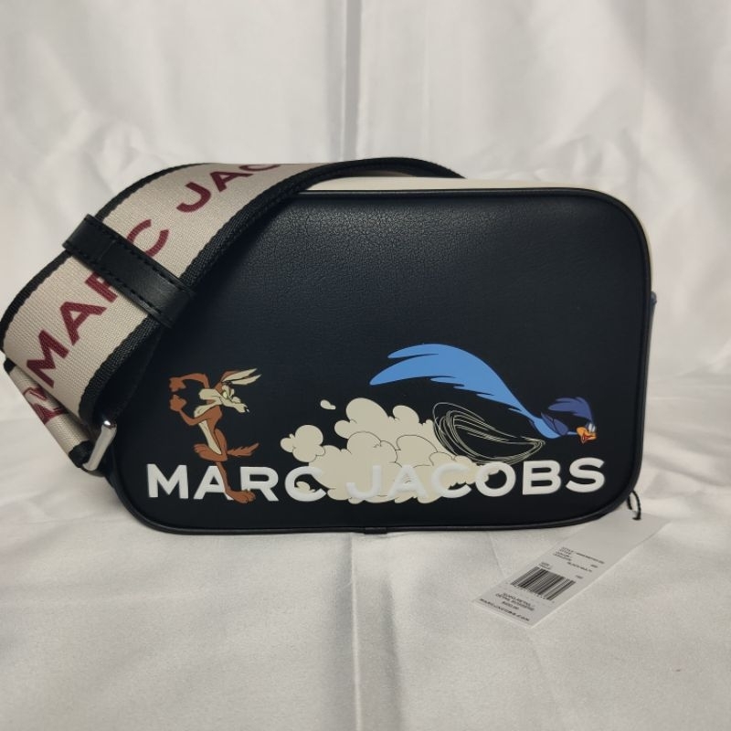 MARC JACOBS CAMERA BAG LOONEY TUNES