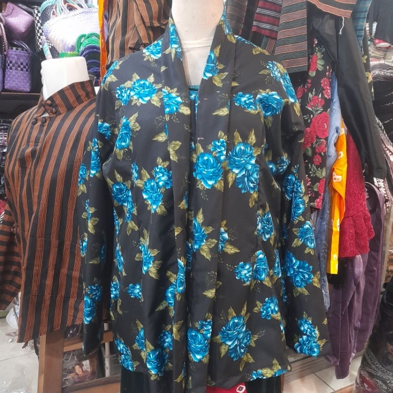 kebaya kartini bunga biru