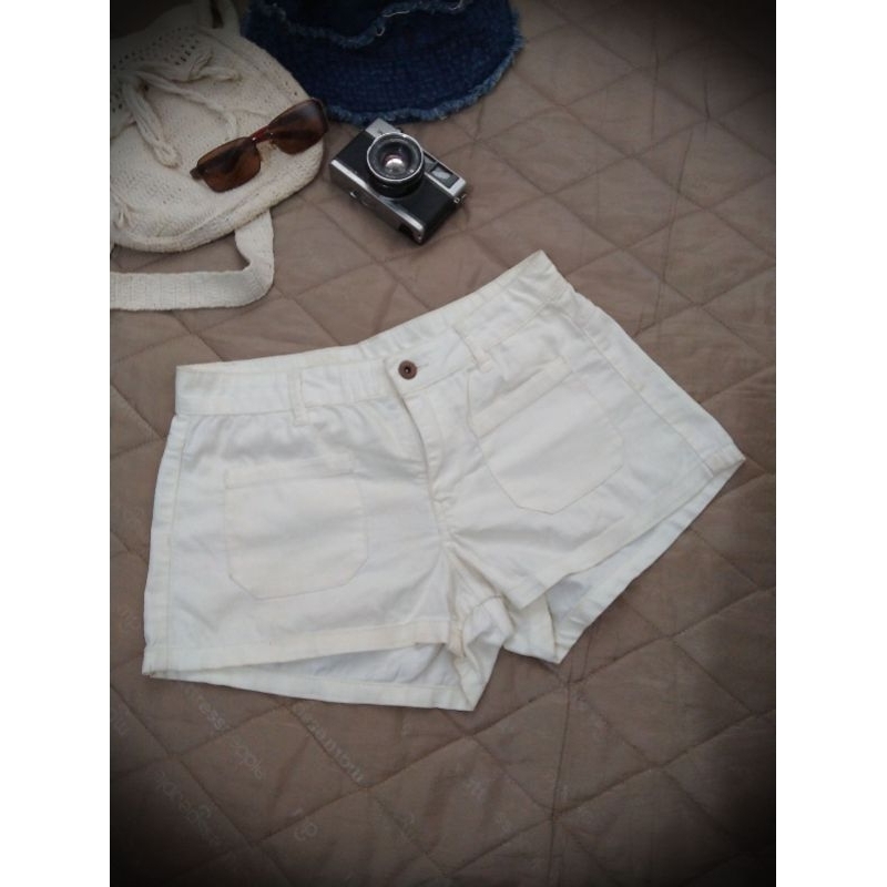 preloved H&M celana pendek wanita