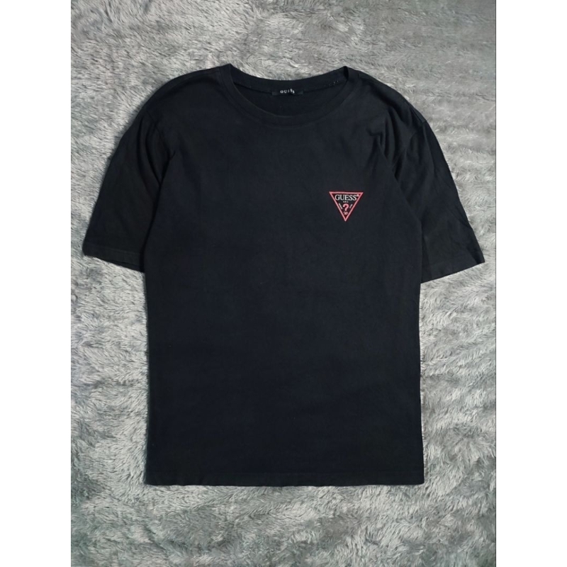 T shirt guess second