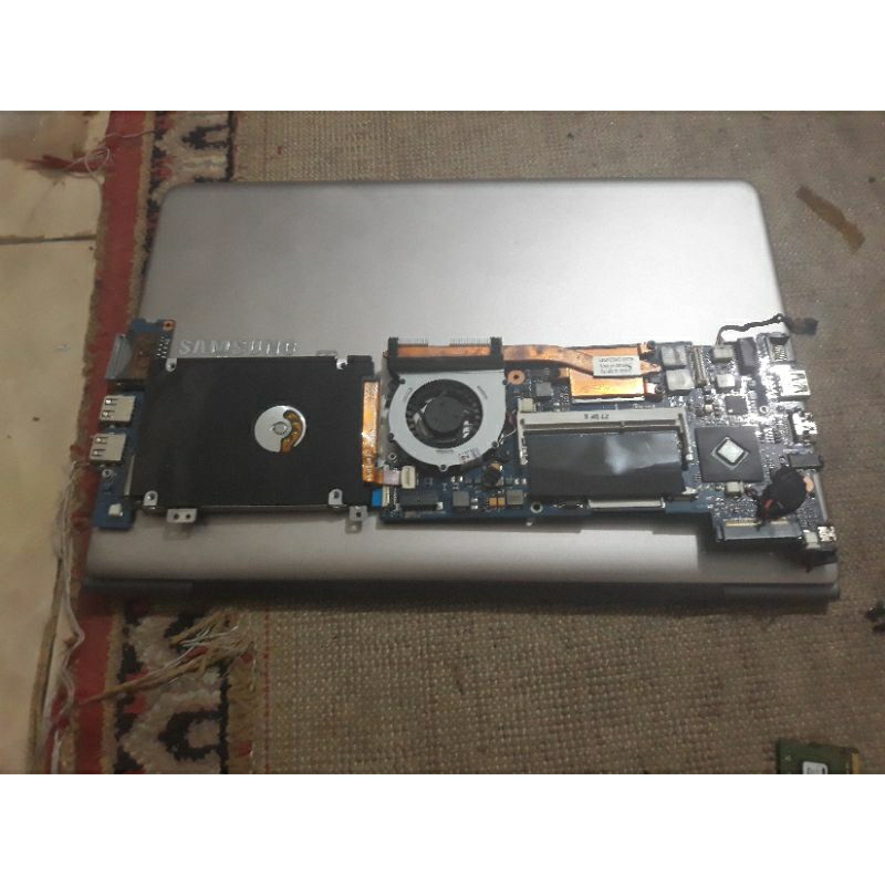 Motherboard Laptop Samsung NP535U3X VRAM 2GB AMD A6 Fullset Normal Tested