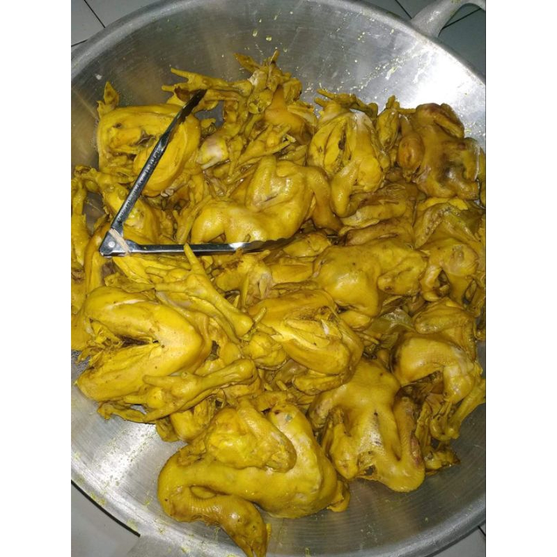 

AYAM UNGKEP KHAS MAGELANG. free sambal