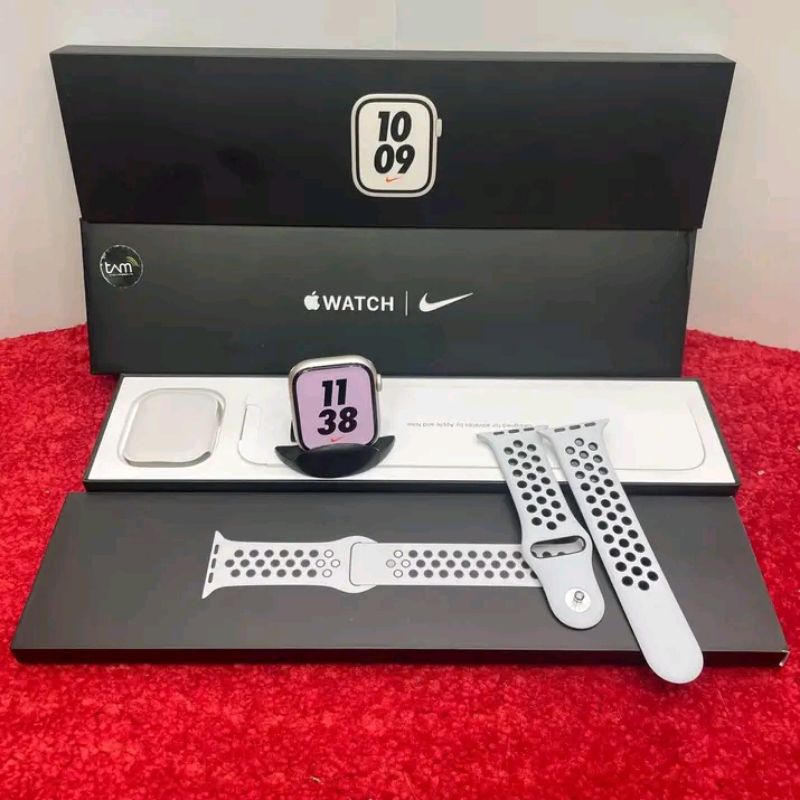 Apple Watch Nike Series 7 Starlight 45MM