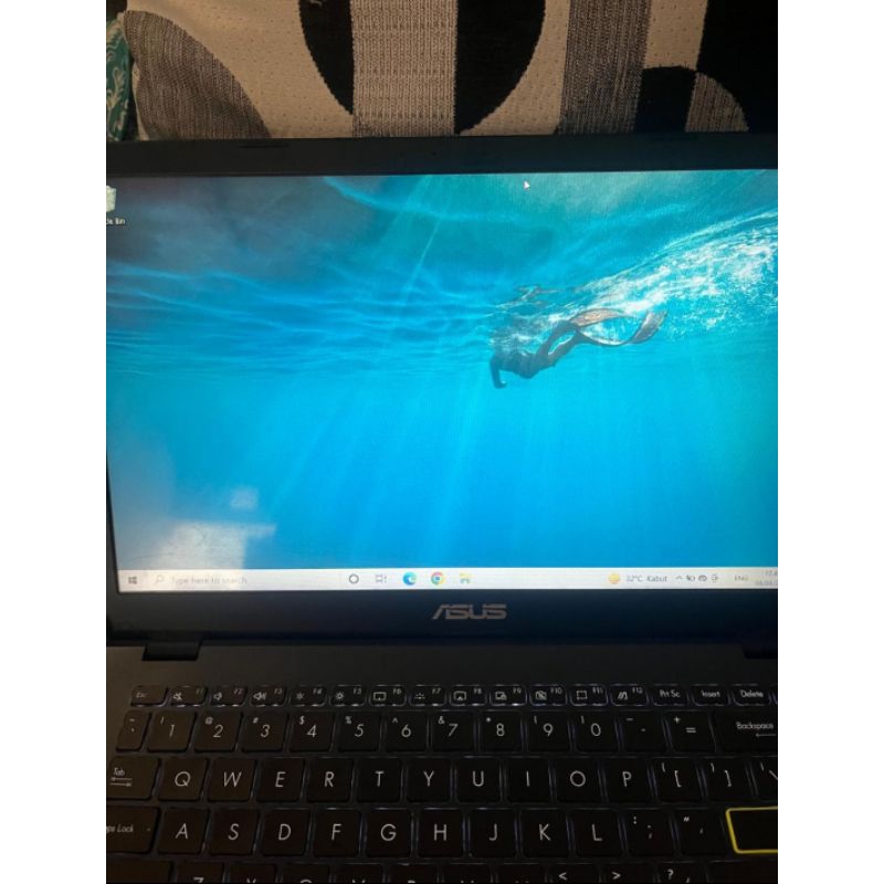 ASUS LAPTOP E410MA