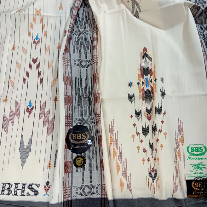 SARUNG BHS MASTERPIECE GOLD M81 SGE 22 PUTIH