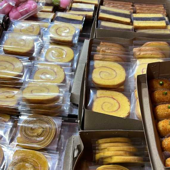 

Snack Box Kue Paket Isi 4 5 All Variant Kue Halal