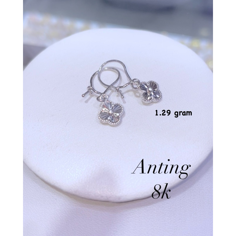 Anting emas putih kadar 8k