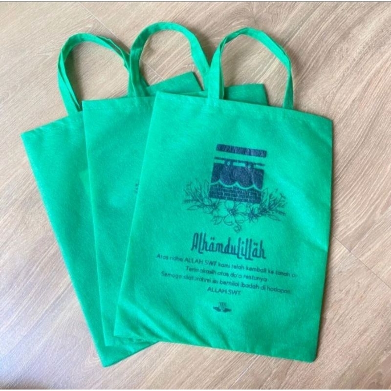 

(10pcs)Tas oleh oleh haji dan umroh atau souvenir tas oleh oleh haji/ umroh size -+25x30cm
