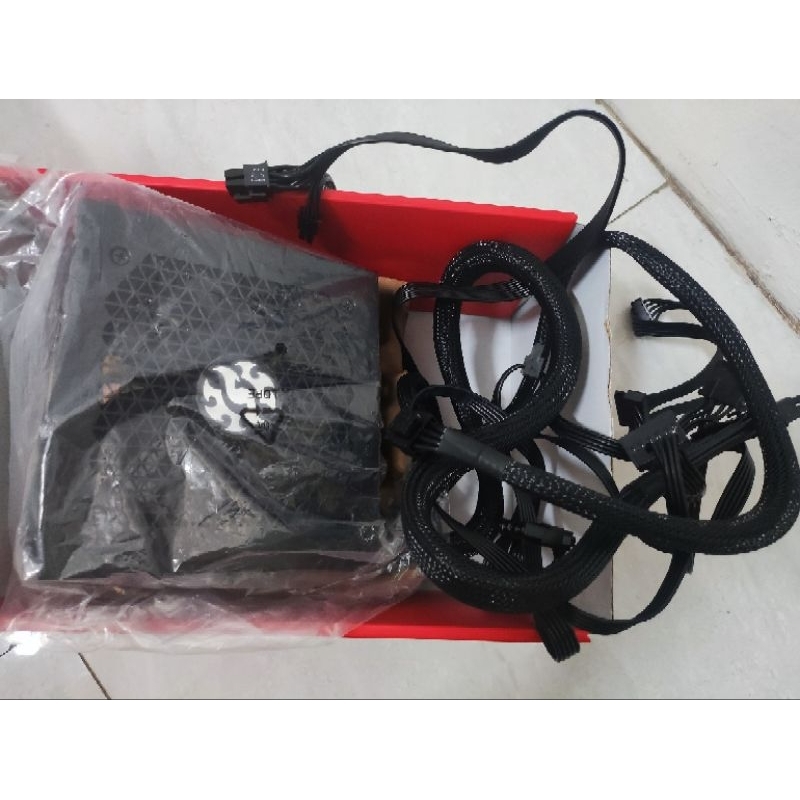 PSU XPG PYLON 550W SECOND