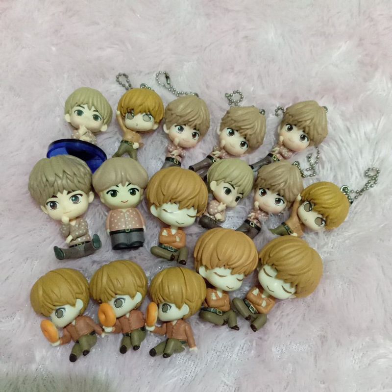 OFFICIAL Figure Keychain Keyring Ganci BT21 Tiny Tan Seokjin BTS