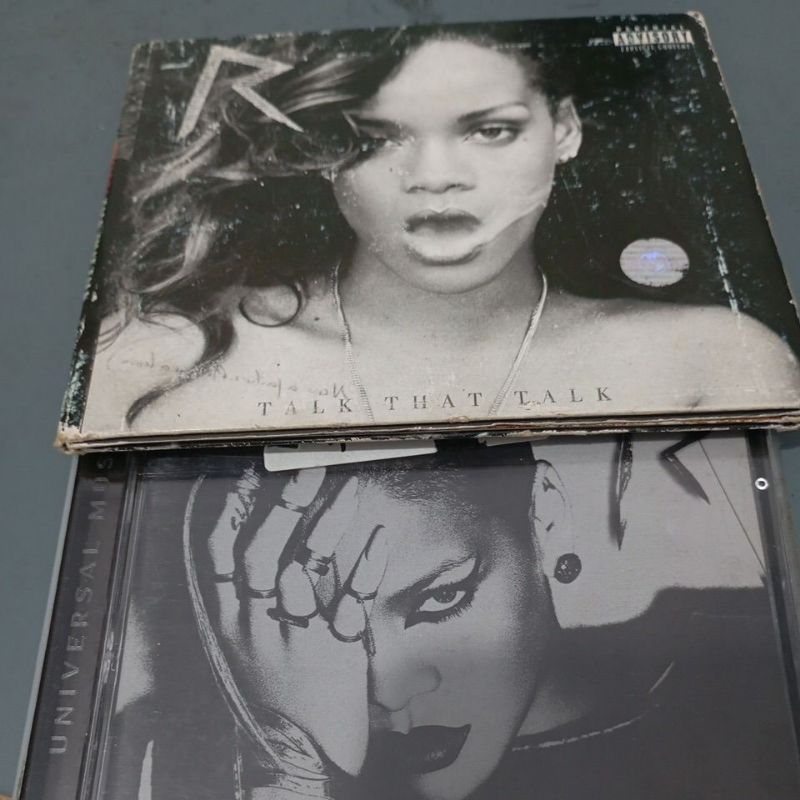 CD Rihanna dua album paket