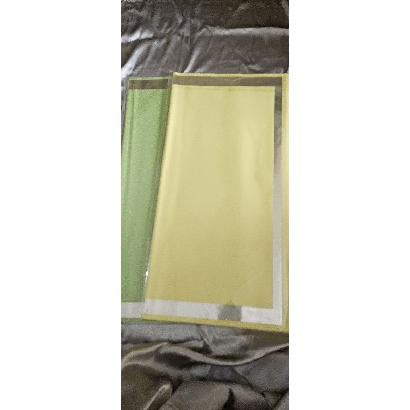 

Kertas Buket hijau dan kuning