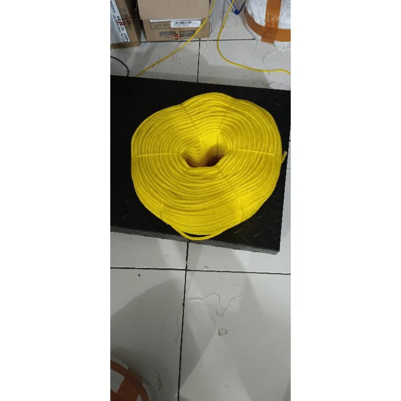 

tali warna 6mm harga per ROL +- 220meter