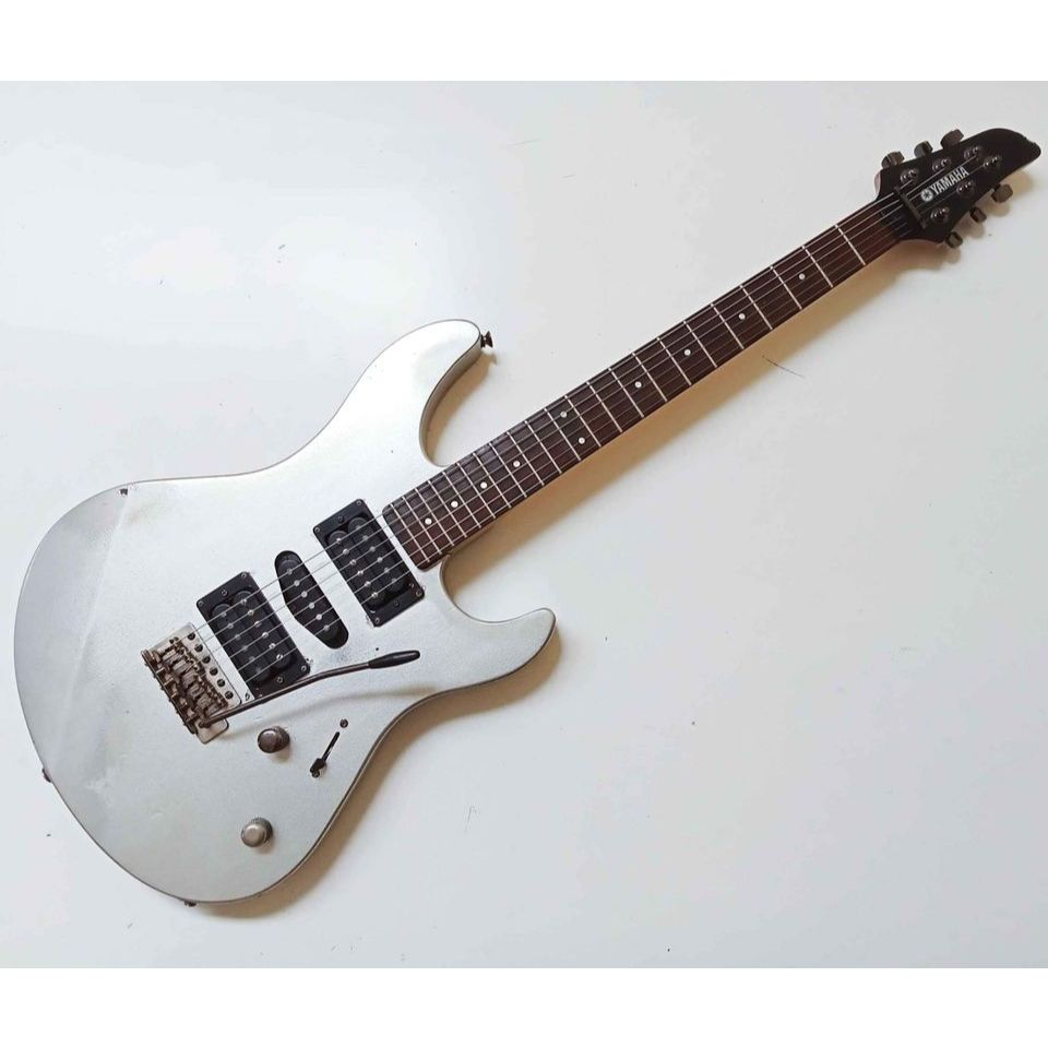 Gitar Yamaha RGX 121Z Original