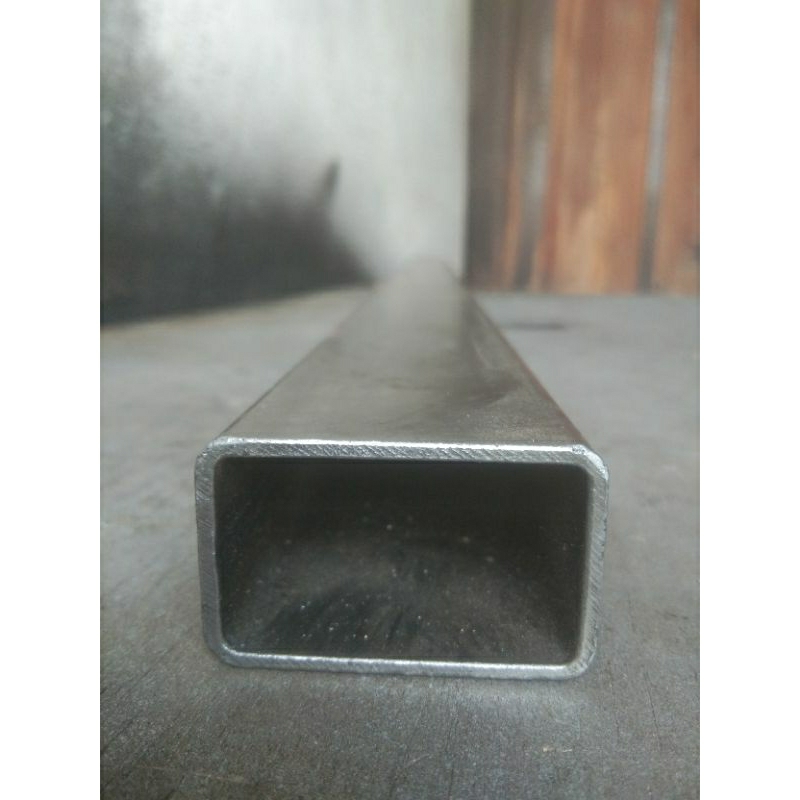 Pipa Besi Kotak / Hollow 40 mm x 25 mm Panjang 86 cm