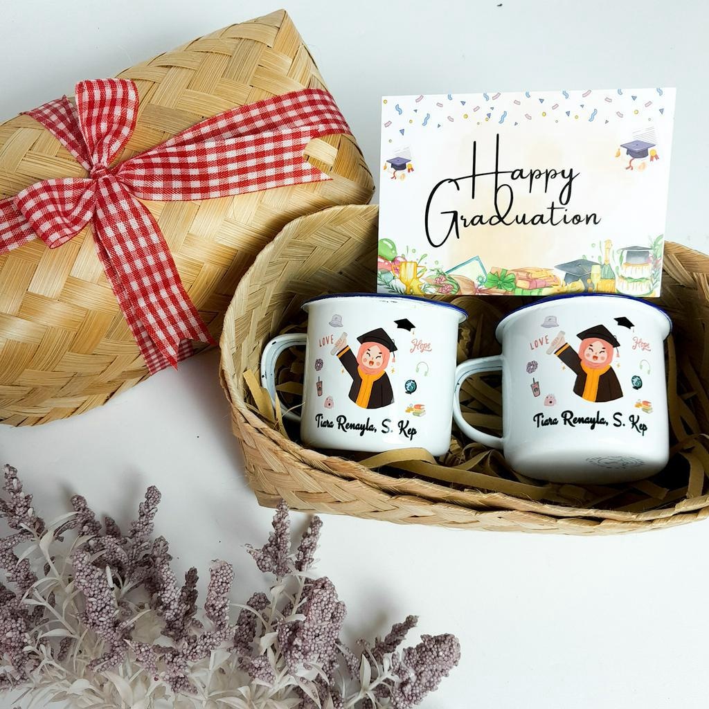 gelas mug enamel custom/souvenir pernikahan/kado wisuda/mug graduation/gelas enamel/souvenir gelas