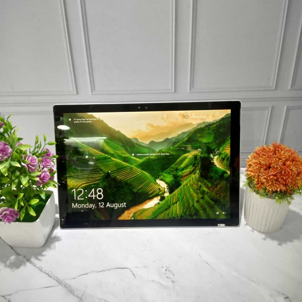 Jual Microsoft Surface Pro 4 / CI7 & CI5 Gen 6650U Procecor  2.60GHZ / 8GB / 256GB / SV-S
