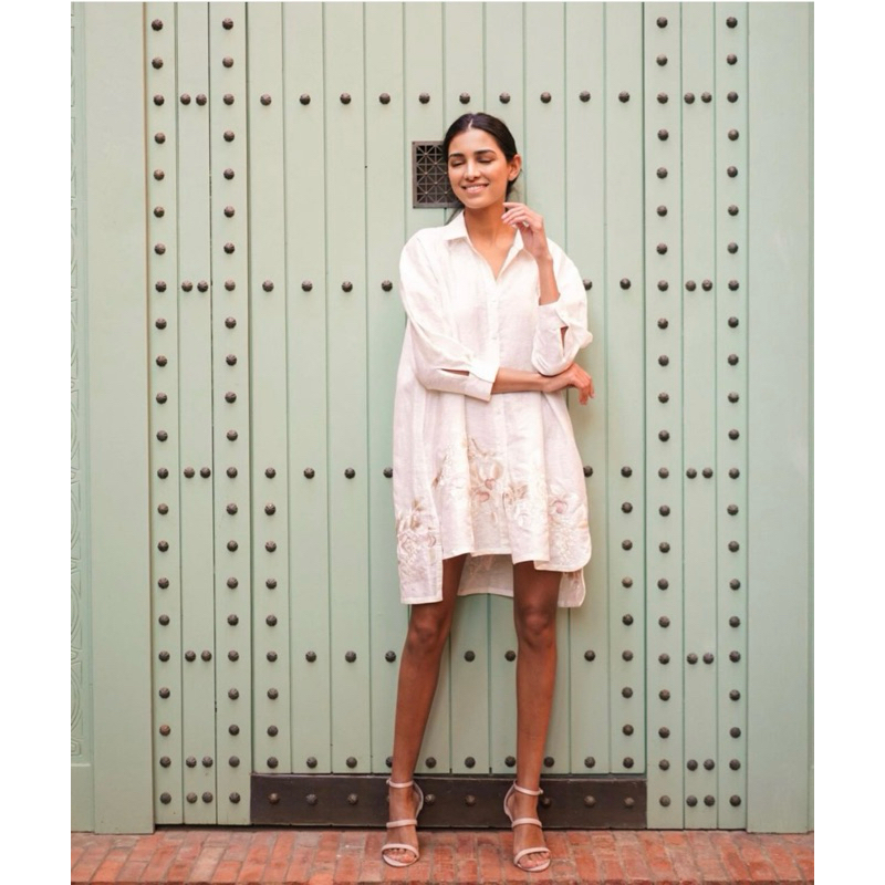 preloved Mmehuillet x Hian Tjen Harmonee oversized linen dress