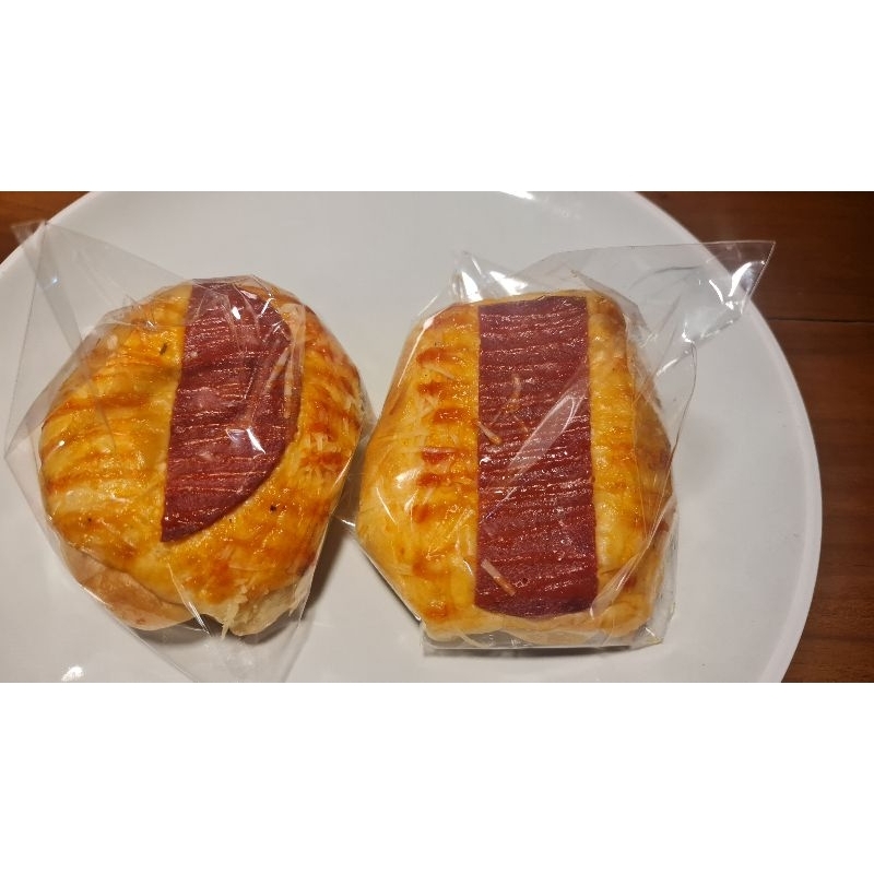 

ROTI SMOKED BEEF CHEESY FLOSS