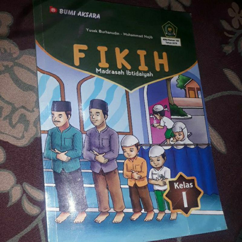 

FIKIH kelas 1 penerbit Bumi Aksara