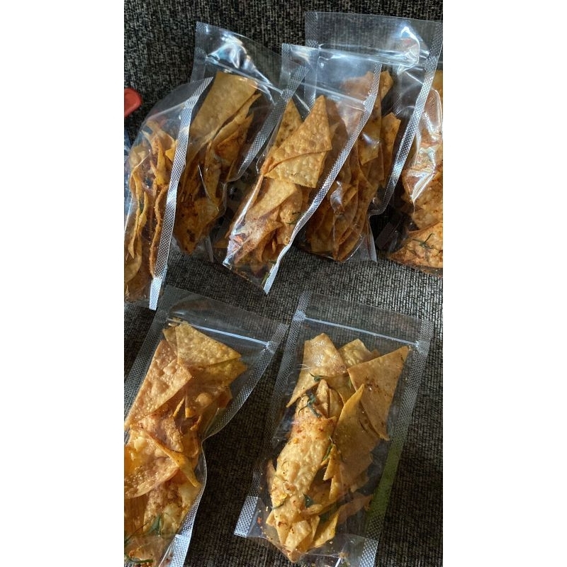 

keripikpangsitpedasgurih