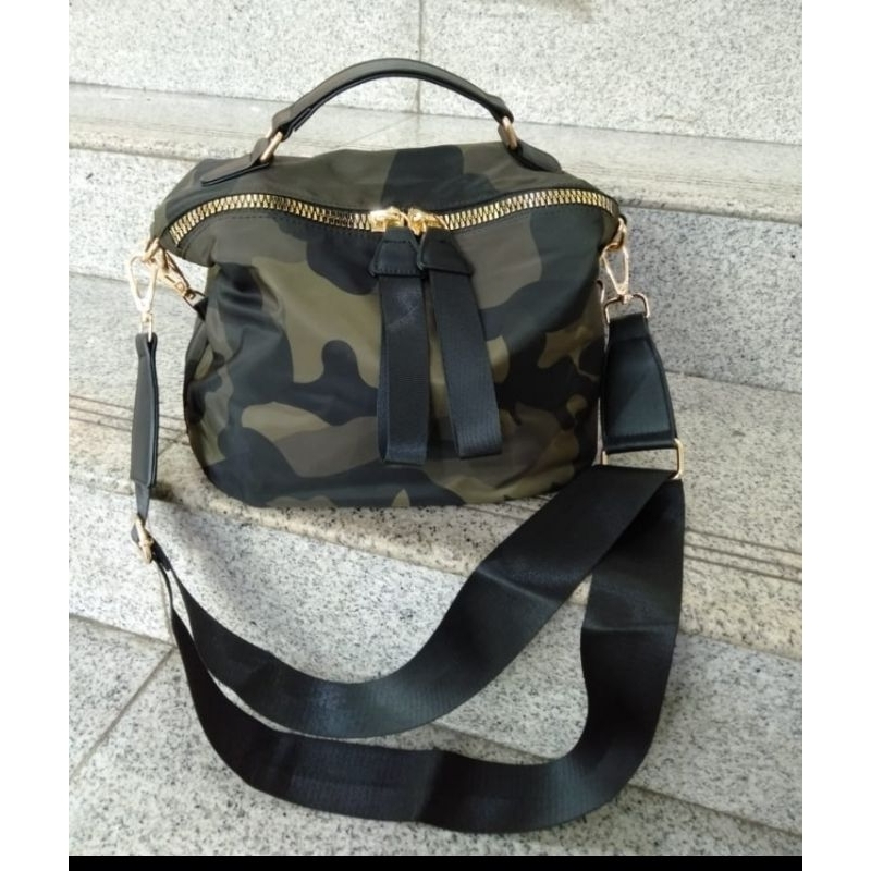tas selempang wanita bahan parasut Stylish Tas selempang Kekinian 9768