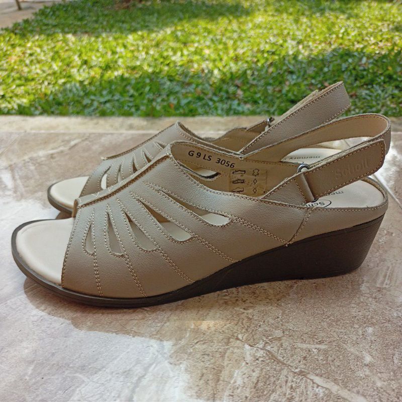 Scholl Memory Cushion Wedges 39