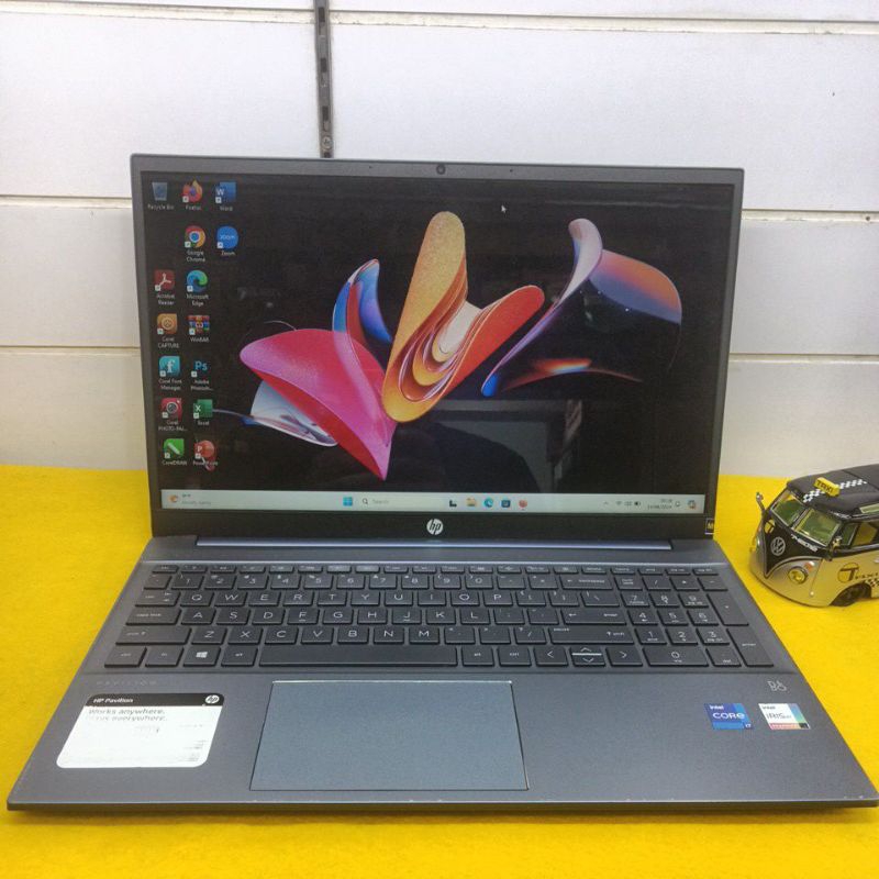 HP PAVILION 15 Core i7 1165G7 RAM 16GB SSD 512GB SECOND