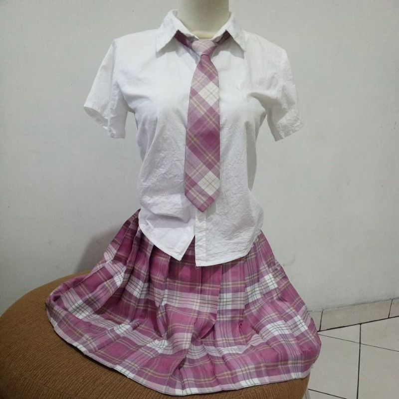 Seifuku pink