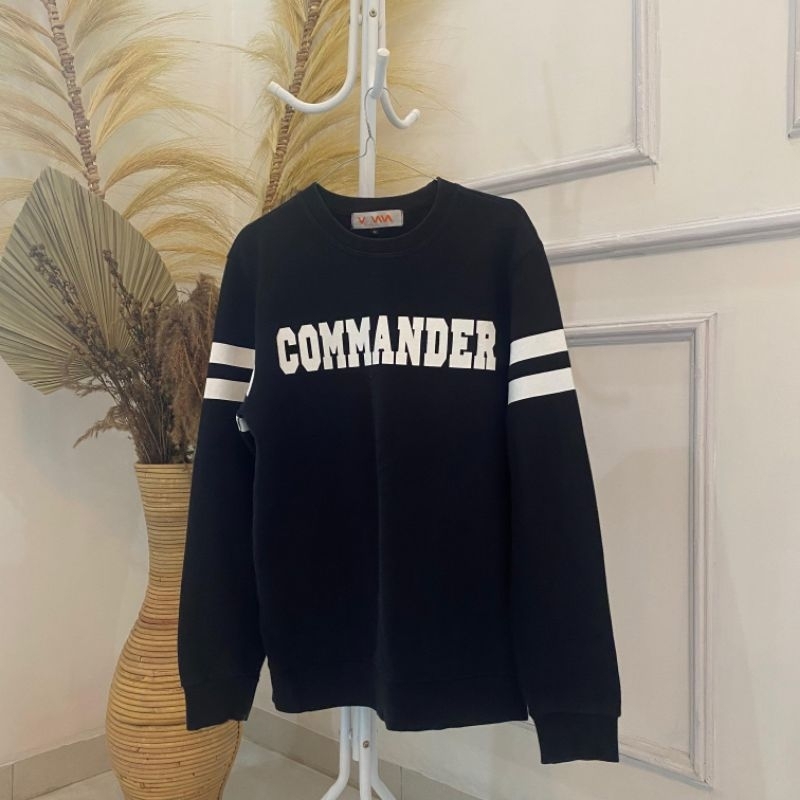 preloved crewneck hitam