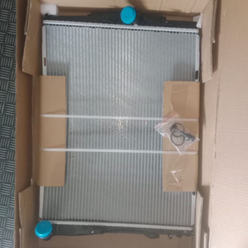 Radiator bmw e90 x1 e84 e87 / sparepart bmw