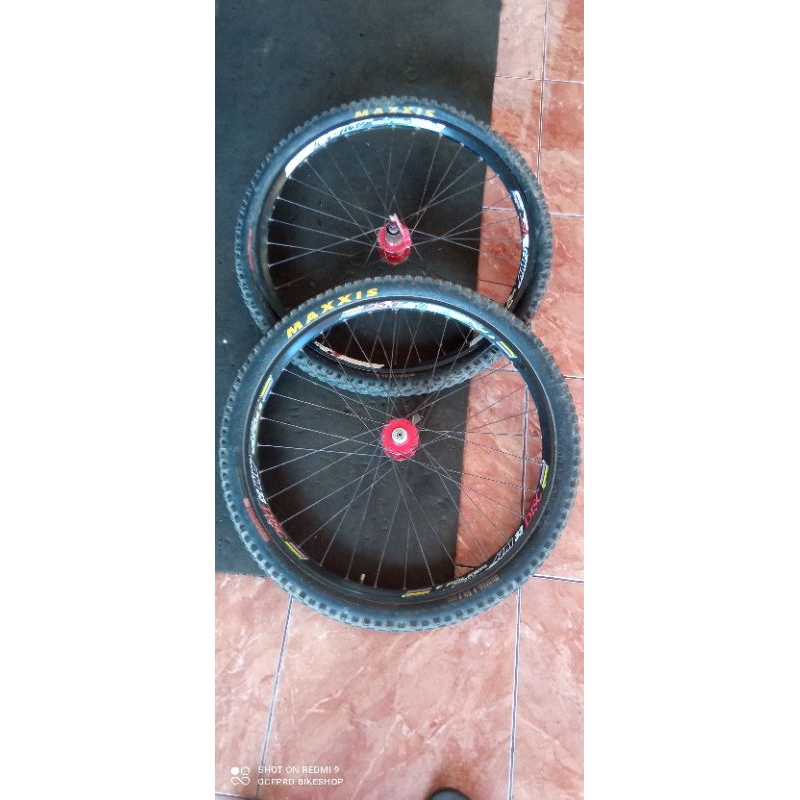wheelset 26 ban maxxis hfh novatec bekas
