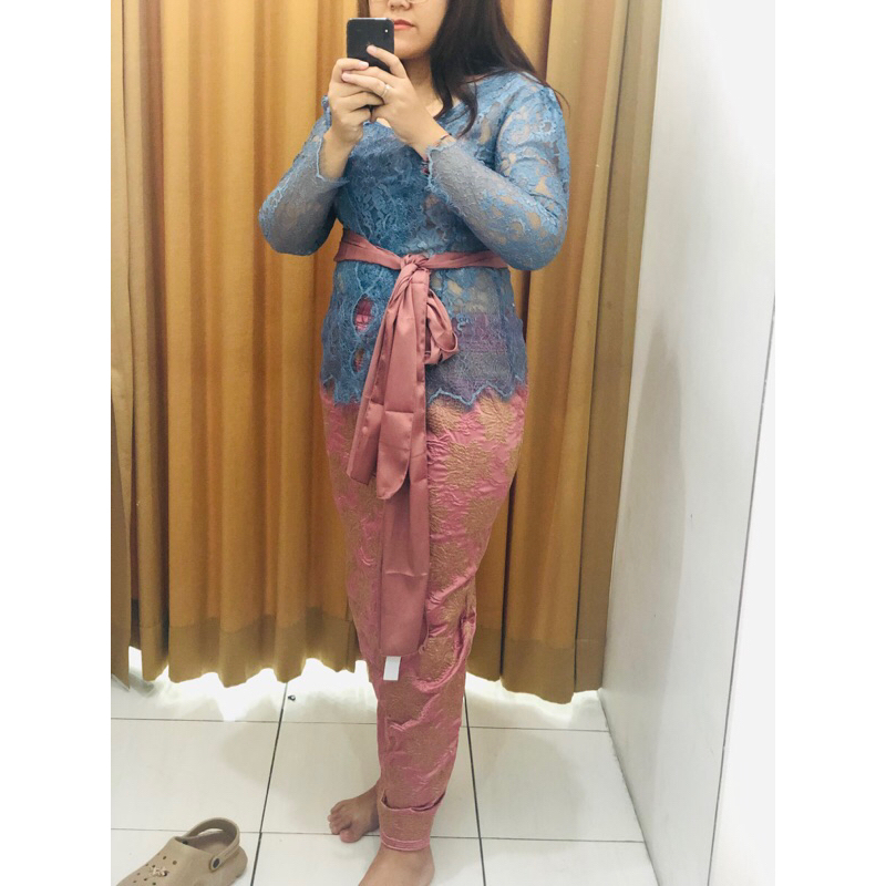 Kebaya Bali Biru dan Pink 1 set
