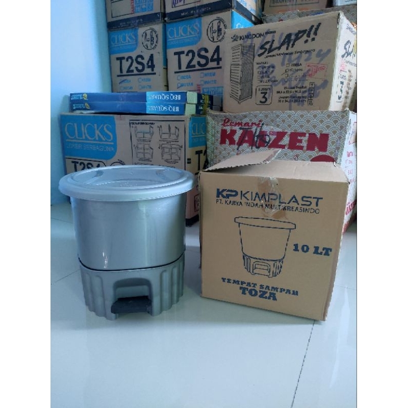 Tempat sampah toza 10 liter / tempat sampah injak