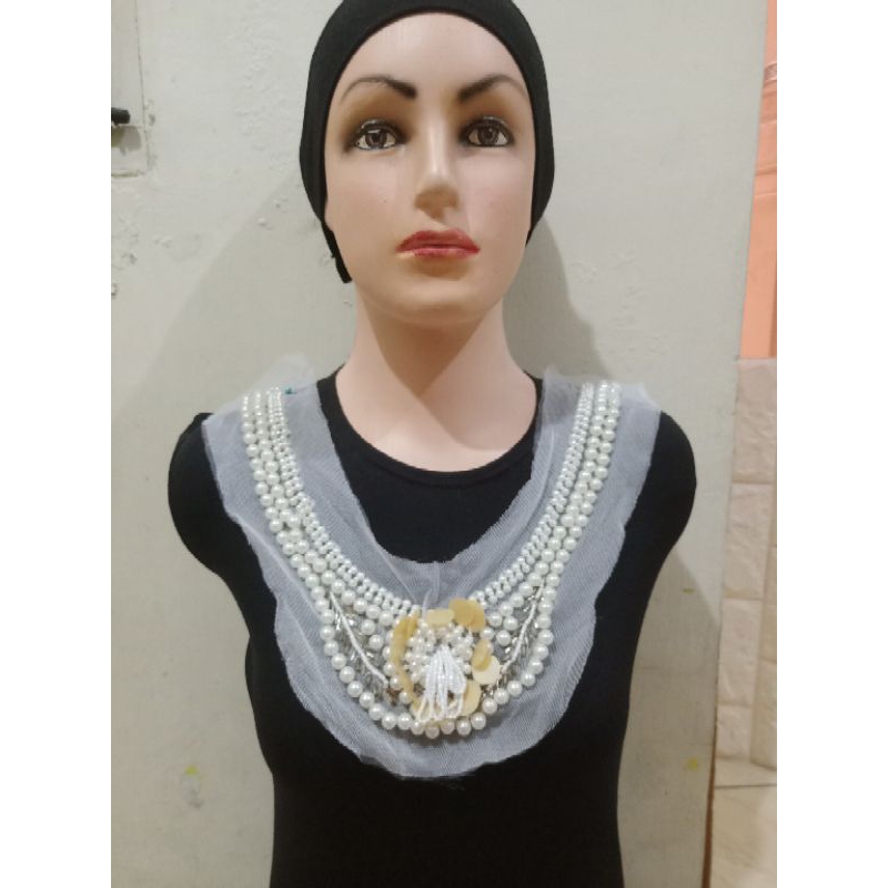 Hiasan dada payet mutiara manik baju tari 04