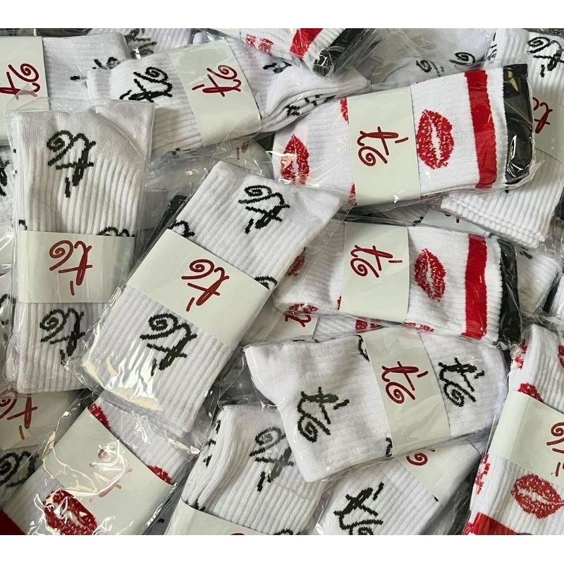 [PROMO TAHUN BARU] KAOS KAKI TELEPATI CHE KISSES