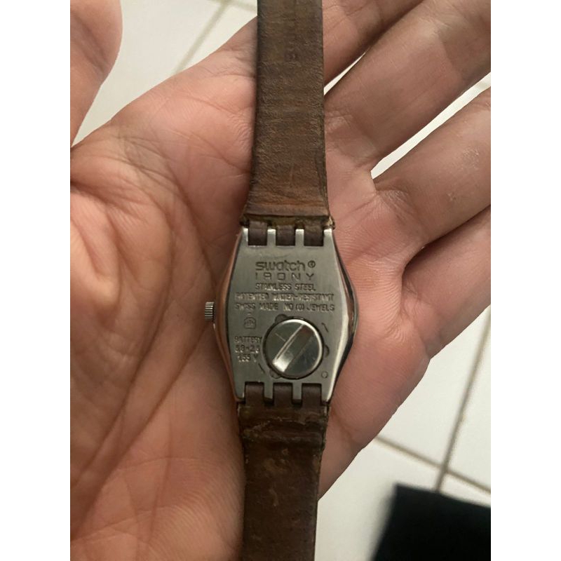 swatch swiss ironi bekas original ukuran kecil strap kulit