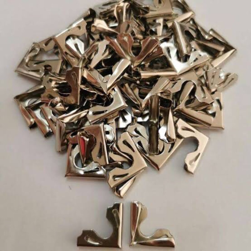 100 pcs Siku Buku Yasin/ Siku Hardcover Yasin/ Sudut Buku Yasin