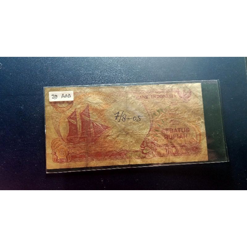 100 rupiah pinisi 1992 prefik AAA