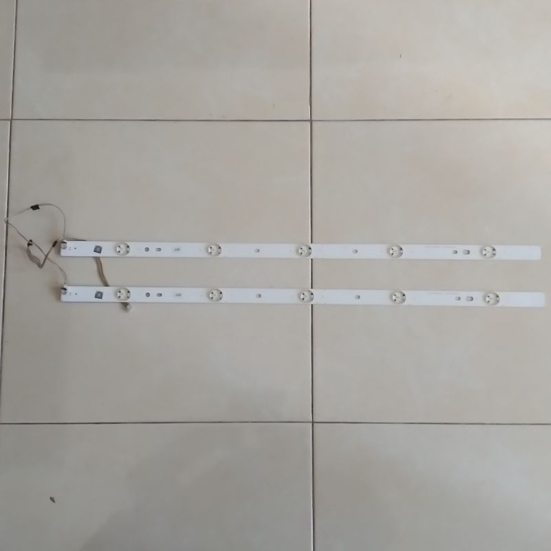 BL 32L2550VJ BACKLIGHT TOSHIBA TV LED LAMPU LAYAR PANEL TYPE 32L2550 VJ