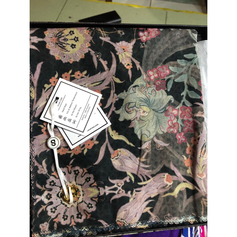 buttonscarves topkapi new