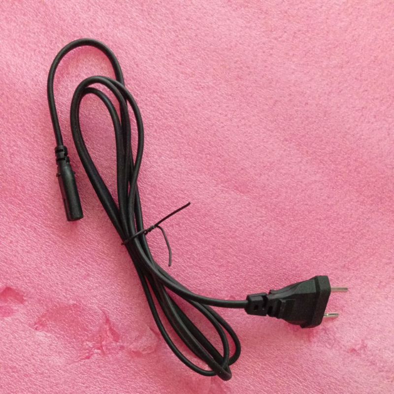 Kabel AC angka 8