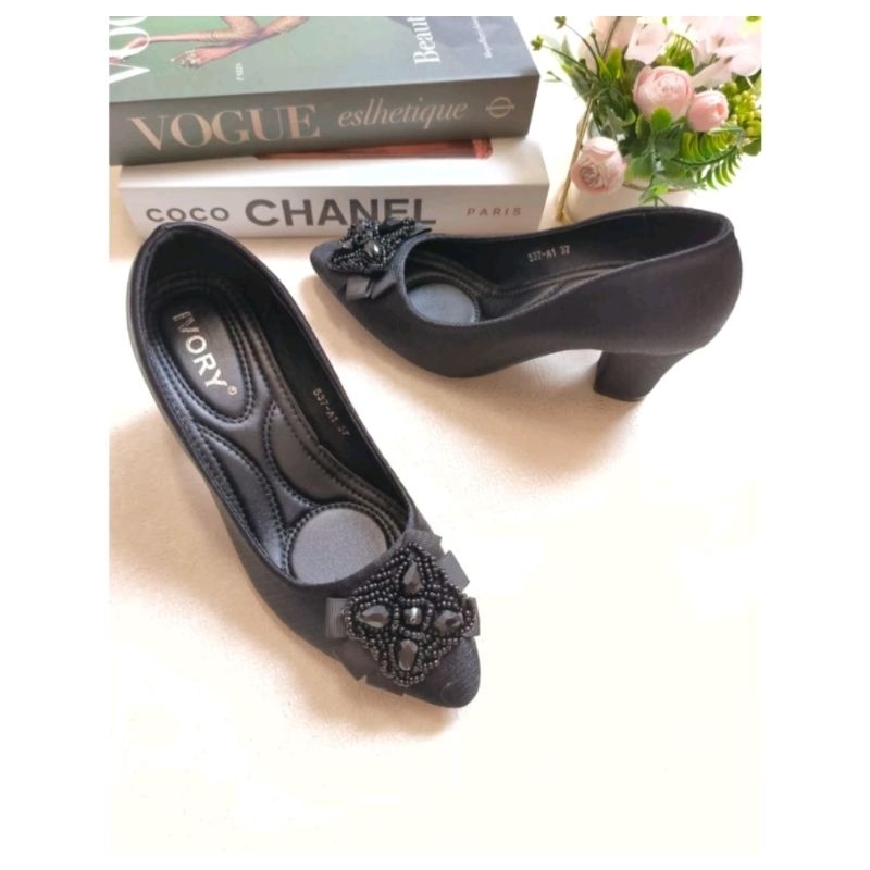 Ivory High Heels SEPATU KERJA WANITA