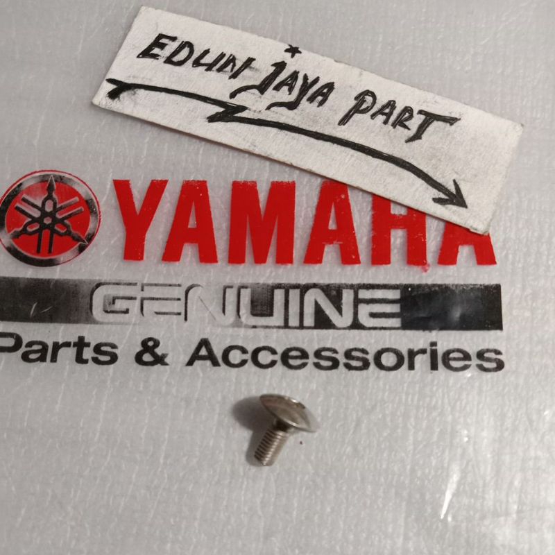 baut L cover body fairing bawah yamaha r15 new VVA V3 vixion new 155 R25 m5