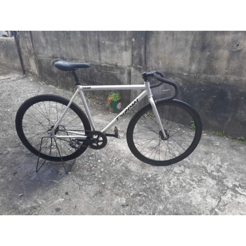 sepeda fixie repaint tsunami basic soloist 71 alloy