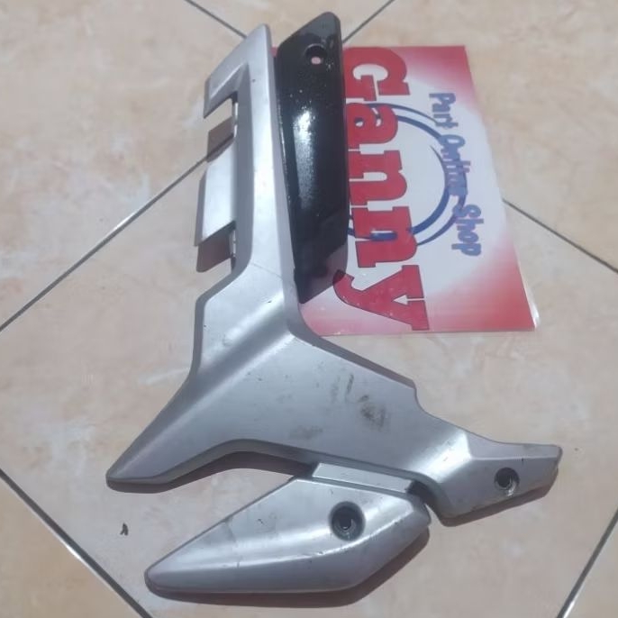 COVER PIVOT KANAN HONDA CS ONE CS 1 original bekas