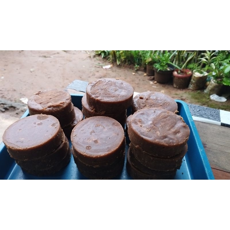 

Gula Aren 1kg Bungkus daun 100% Asli kawung/ Nira Aren Bungkus daun..