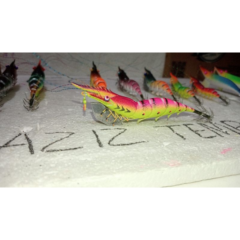 udang udangan kayu ukir buat mancing cumi