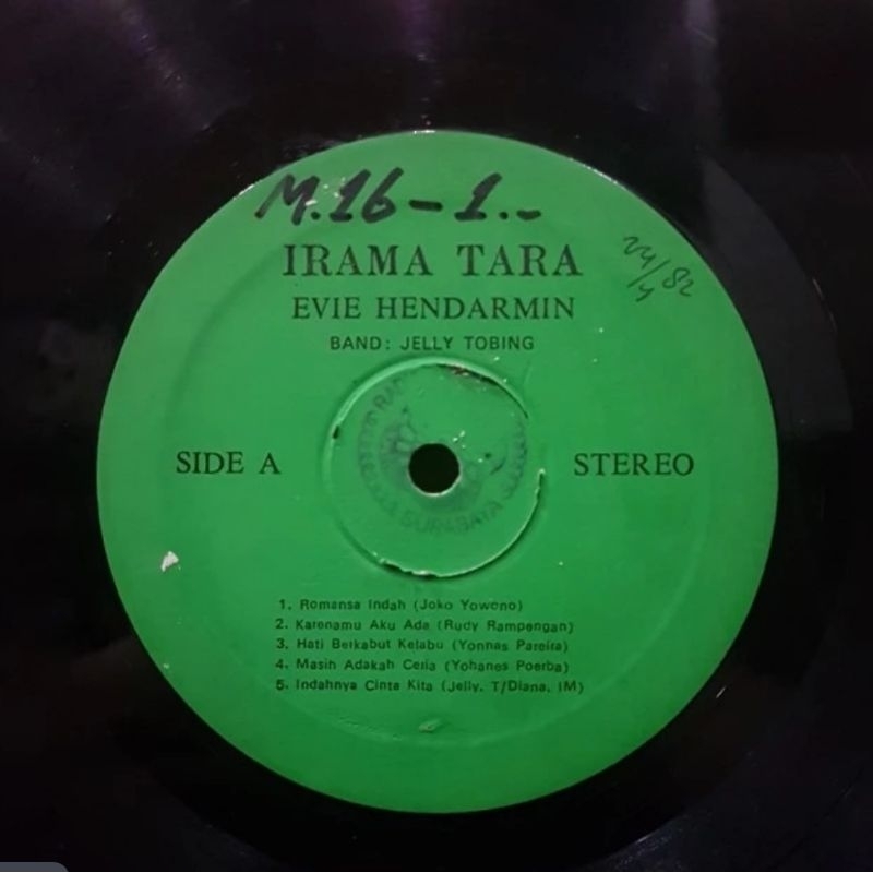 Vinyl Piringan Hitam Jelly Tobing - Angin Senja
