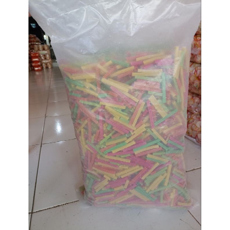 

Grosir kerupuk-Potato warna 5kg